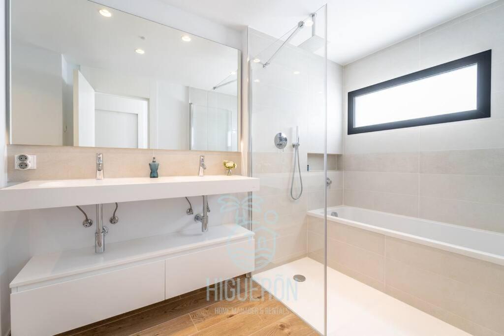 Apartamento Higueronrentals Golden Sunrise