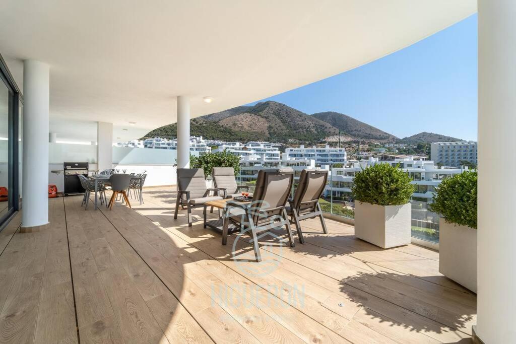Higueronrentals Golden Sunrise *