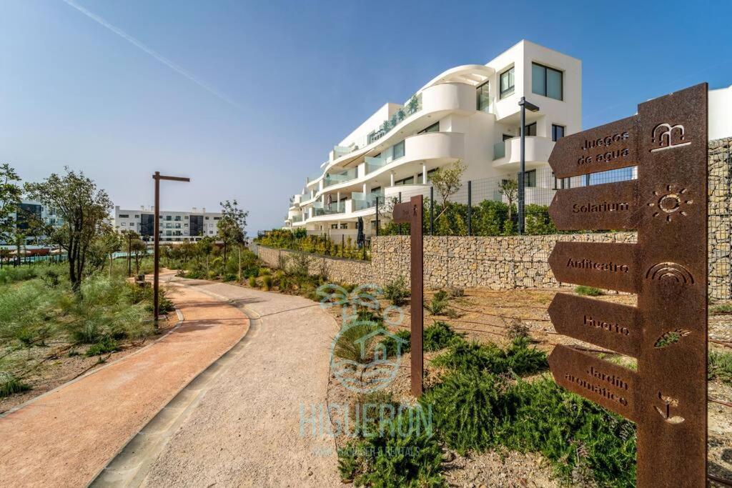 Higueronrentals Golden Sunrise